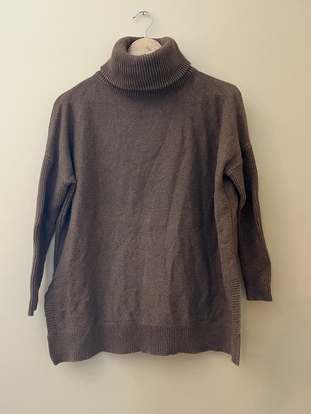 Boden Women’s Brown Fold Down Turtleneck Sweater Side Slit Oversized Size 8